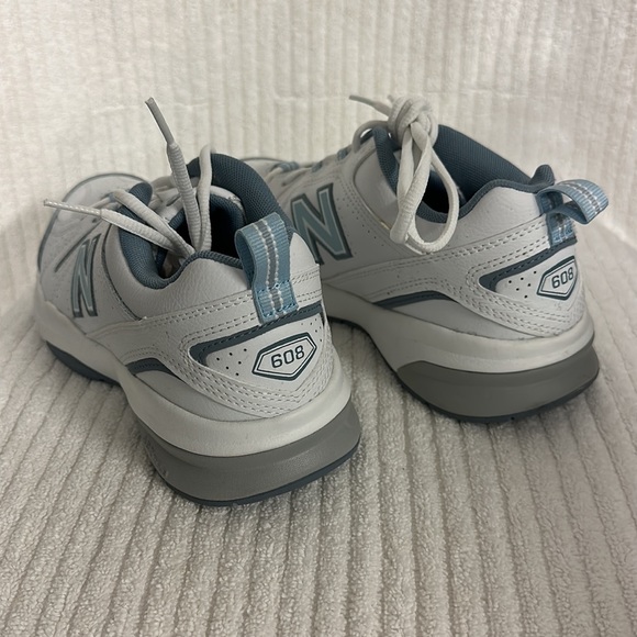 New Balance women’s Training shoes - Picture 3 of 7